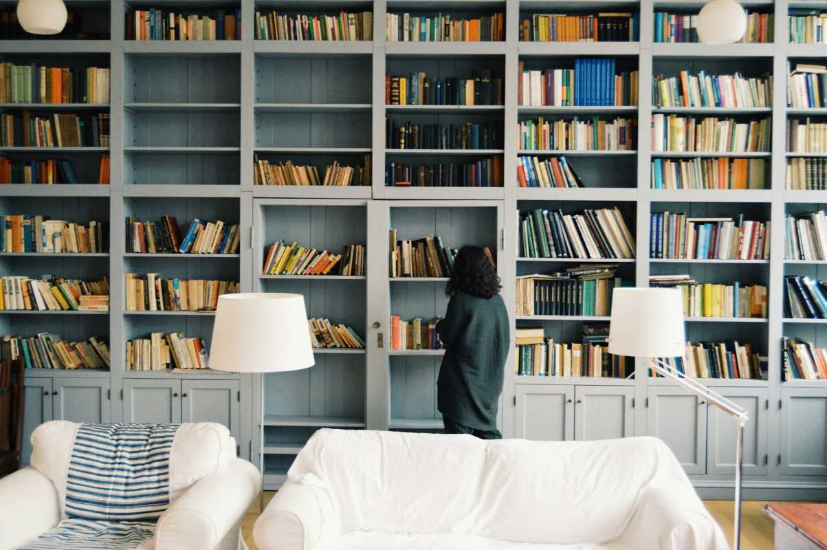 10 Books Every Traveler Needs on Their Bookshelf